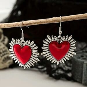 ✨ModCloth Morven Red Silver Heart Earrings
